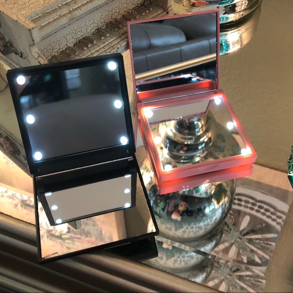 👄Lighted Mirror *Hot Mess Fixer” - Picture 4 of 4